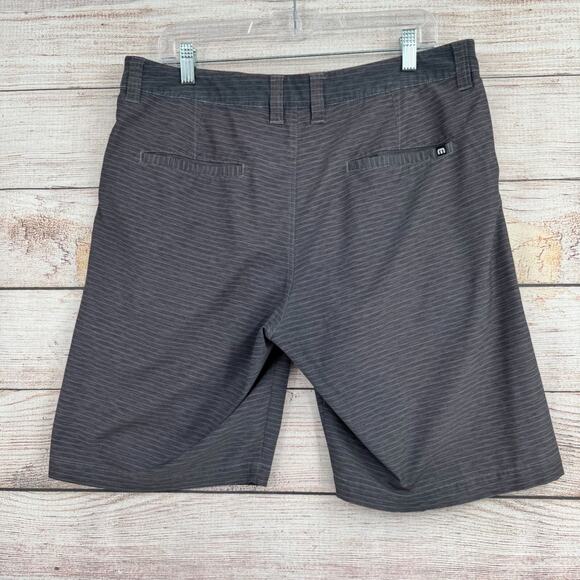 Travis Mathew Hybrid‎ Golf Shorts Men's Size 34 Gray/Black Striped - Picture 2 of 11